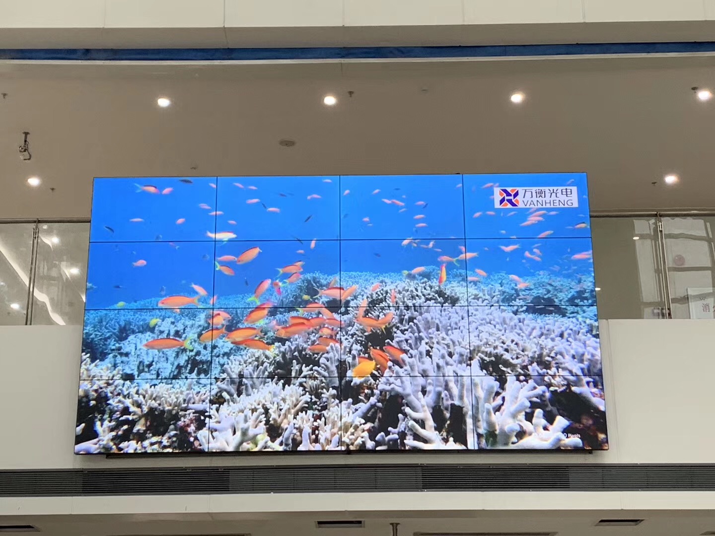 萬(wàn)衡光電拼接屏與醫(yī)院專題案例一